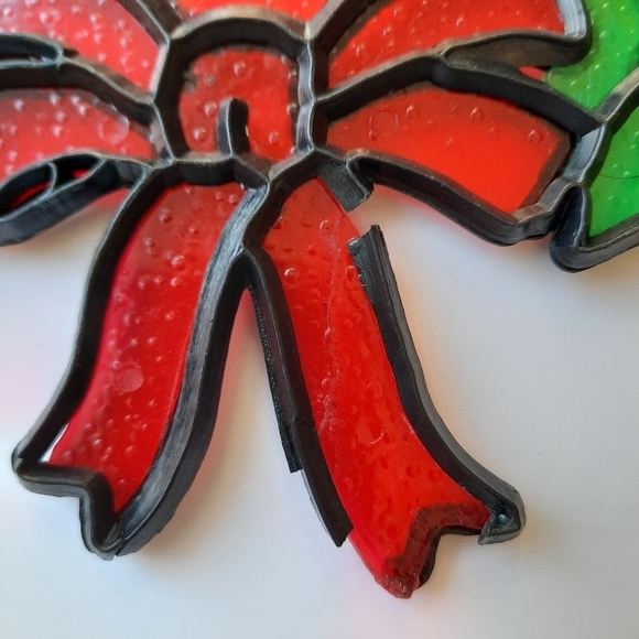 2 Vintage Crystalline acrylic faux stained glass hanging Christmas wreat… - Picture 8 of 9